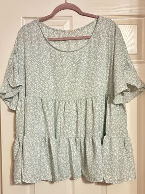 E Luna Women's Mint Green Floral Tiered Blouse in 2X